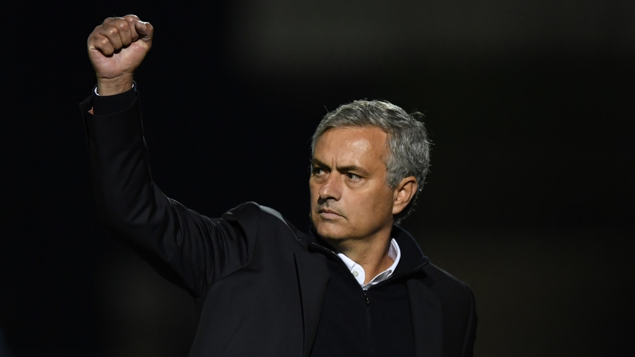 米兰体育总监：亚沙里和莫德里奇关系很好，他经常和莫德里奇交流（米兰体育总监：亚沙里与莫德里奇关系密切，交流频繁）