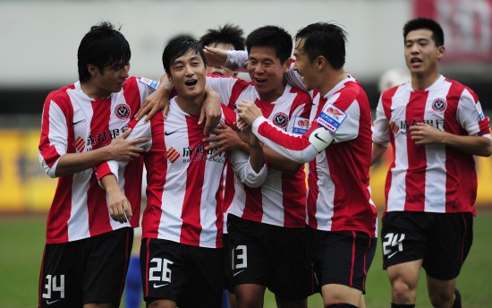 荷兰队官方：小克鲁伊维特因伤离开国家队（荷兰队官宣：小克鲁伊维特因伤退出国家队）