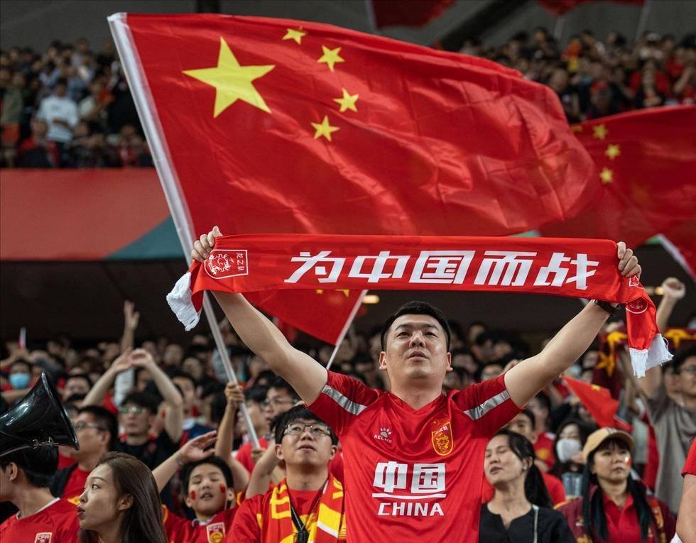 动漫展示欧冠新一轮第一比赛日的结果：（动画图解欧冠新一轮首日赛果）