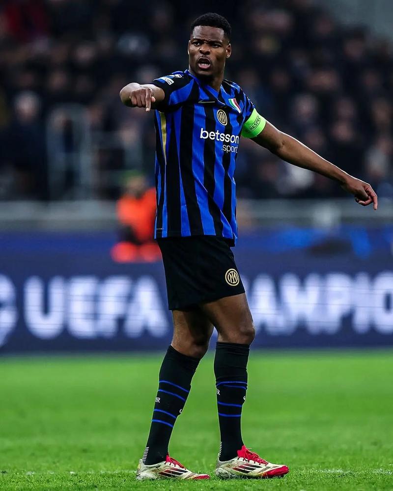 苏亚雷斯：感谢俱乐部的支持和帮助，希望亚泰能尽快回到中超（苏亚雷斯：感激俱乐部支持，盼亚泰早日重返中超）