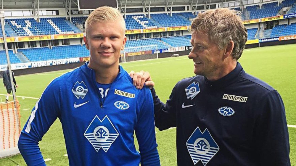 记者：萨拉赫确认不去客场踢欧冠，周末对阵海鸥回归（记者：萨拉赫确认缺席欧冠客场，周末战海鸥将复出）