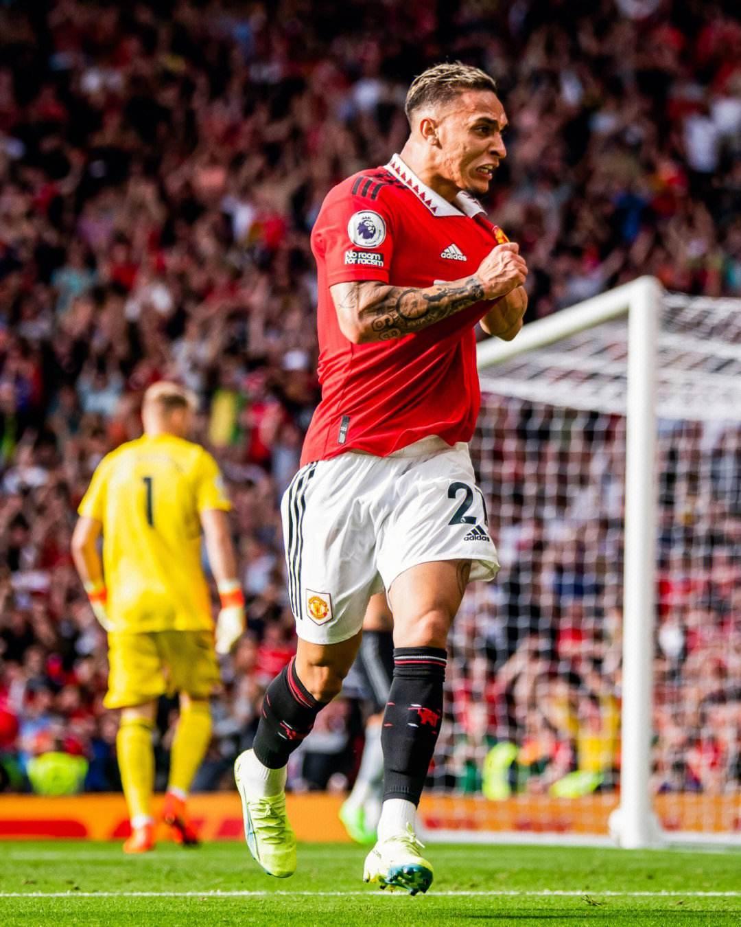 小卡空砍36+7哈登梦游，鲍威尔轰30分手刃旧主，热火送快船5连败（莱昂纳德空砍36+7，哈登失常；鲍威尔30分复仇旧主，热火再送快船五连败）