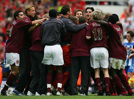 克星！猛龙赛季至今遭黄蜂双杀&上一次9连胜也是被黄蜂终结