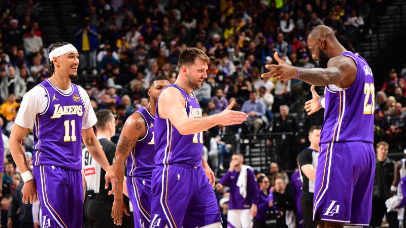 索扎将吹罚生涯第三场米兰德比，曾执法23-24赛季国米5-1米兰（索扎将迎生涯第3次主哨米兰德比 曾主裁23／24赛季国米5-1米兰）