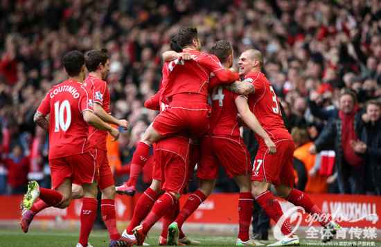 罗尼令人惊讶，费兰大胜，但佩德里是王者（罗尼爆冷，费兰大捷，佩德里称王）