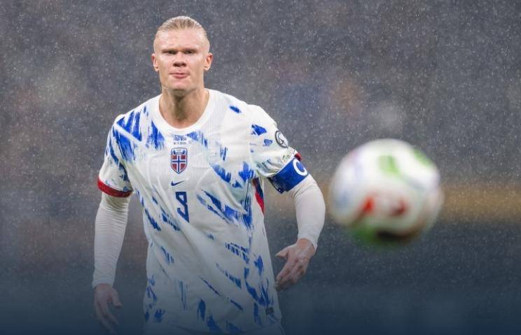 太可惜！28岁昔日“三杰”跟腱断裂，若不是伤情困扰他能比肩德容（遗憾！28岁昔日“三杰”遭遇跟腱断裂，若非伤病困扰本可媲美德容）