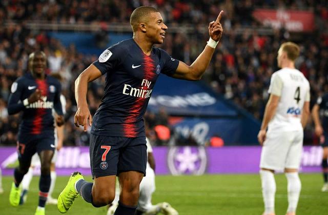 邮报：顺应英超形势，利兹今夏引援注重身体对抗和定位球能力（邮报：迎合英超趋势，利兹今夏引援侧重对抗强度与定位球能力）