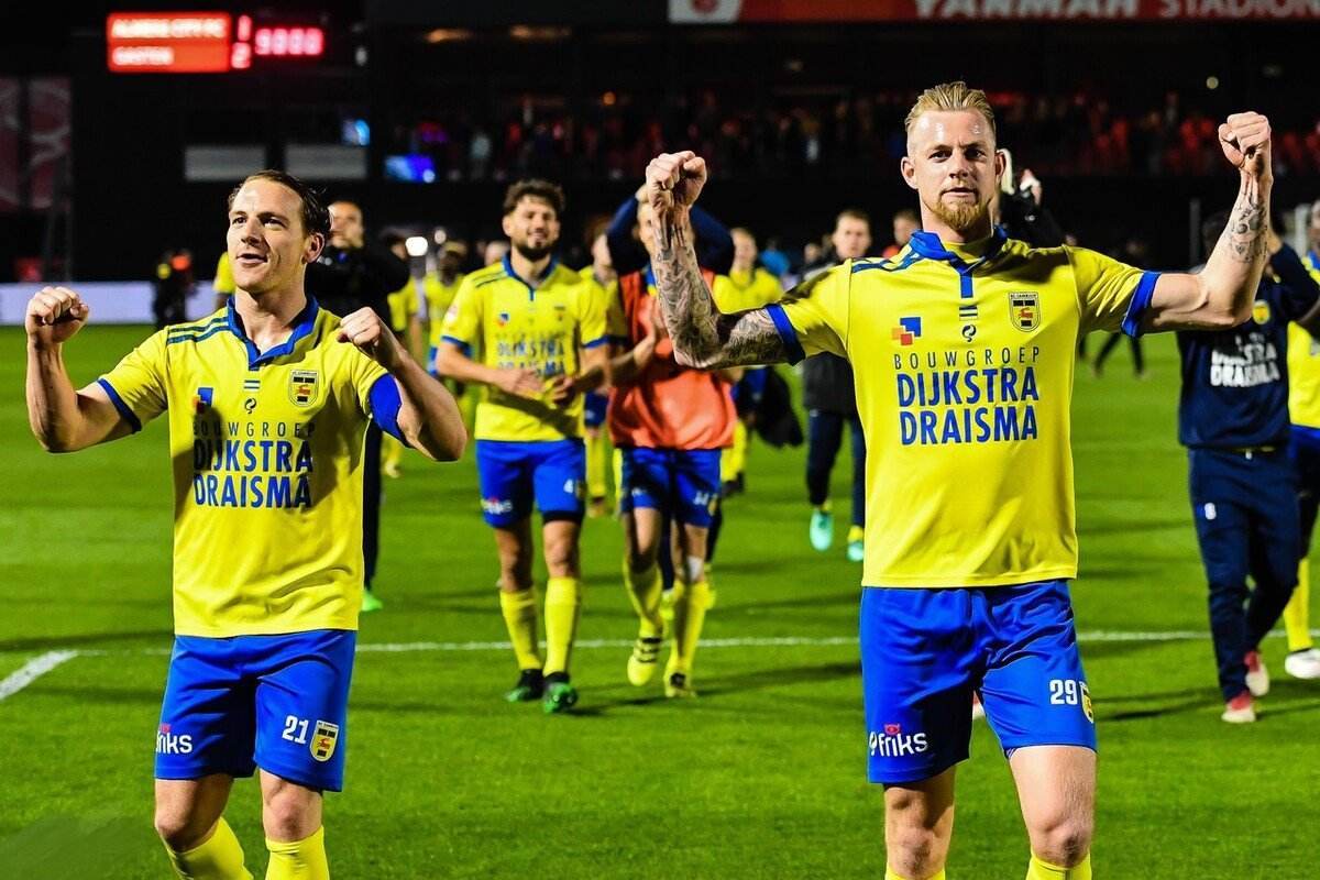 从巨星到自 从巨星到自